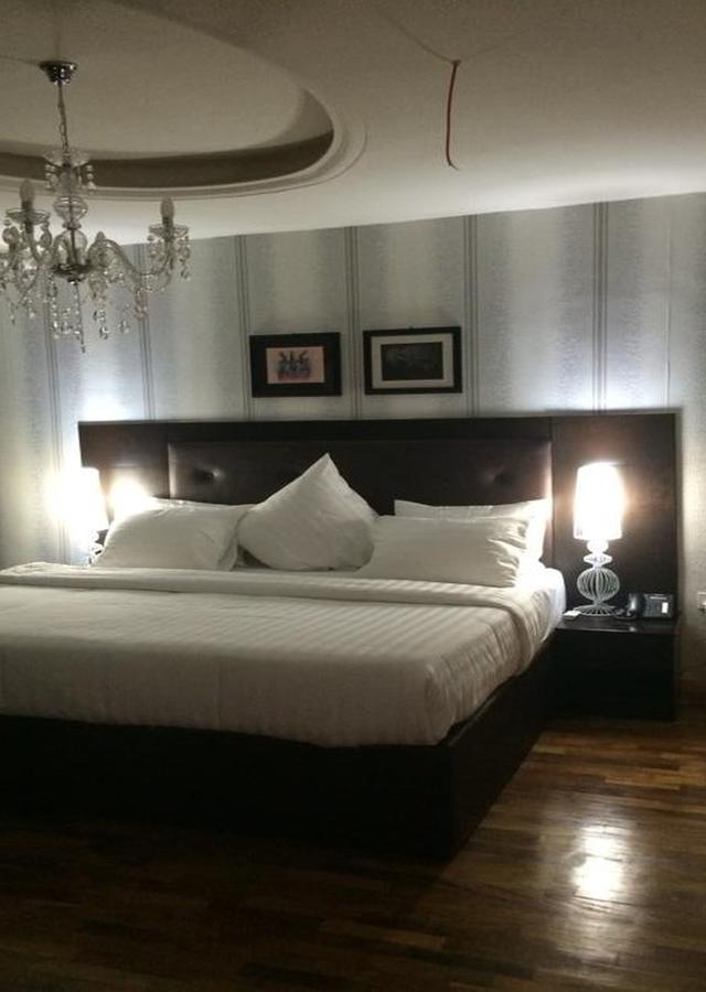 Tivoli Hotel Seafront Ikoyi Aliayabiagba Ngoại thất bức ảnh