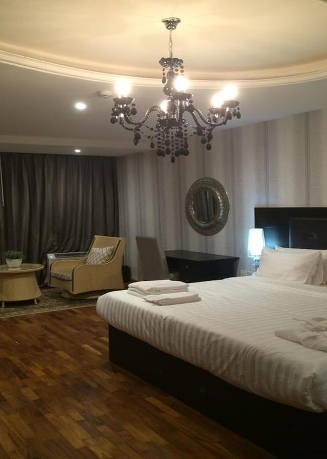 Tivoli Hotel Seafront Ikoyi Aliayabiagba Ngoại thất bức ảnh