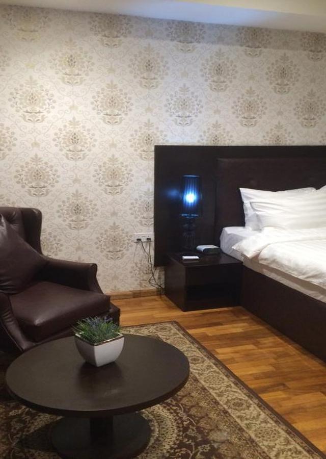 Tivoli Hotel Seafront Ikoyi Aliayabiagba Ngoại thất bức ảnh