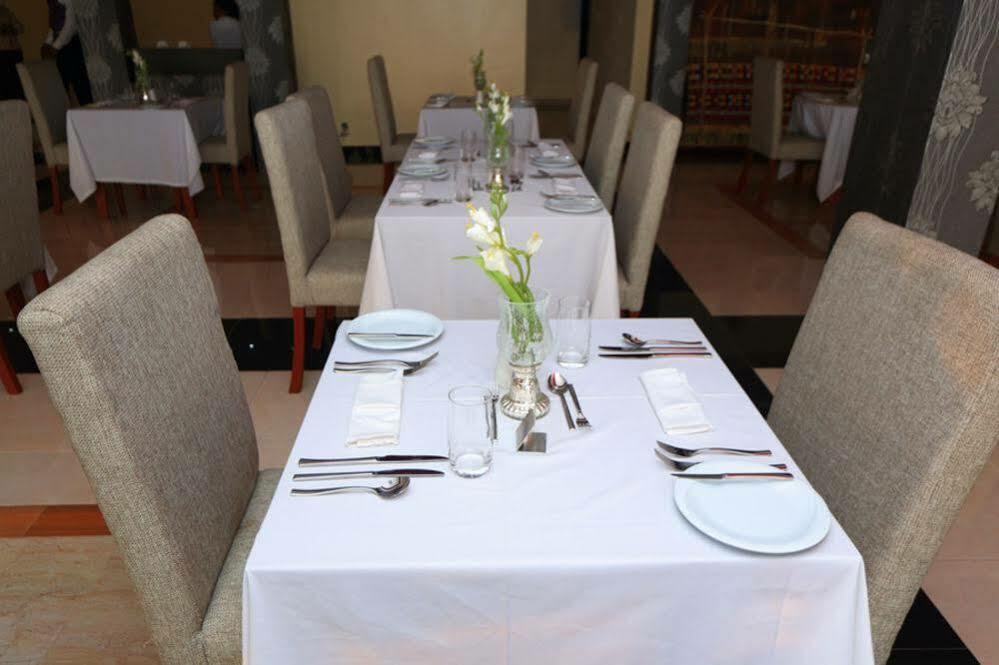 Tivoli Hotel Seafront Ikoyi Aliayabiagba Ngoại thất bức ảnh