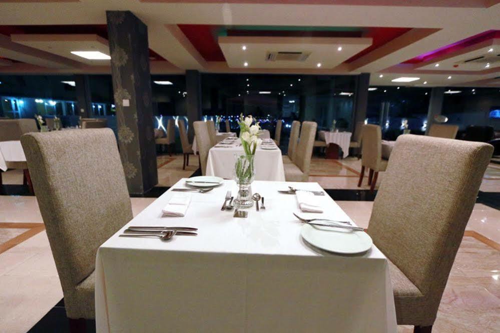 Tivoli Hotel Seafront Ikoyi Aliayabiagba Ngoại thất bức ảnh