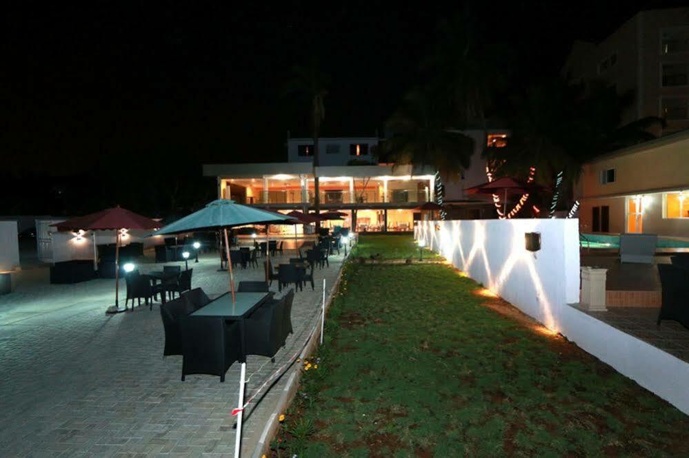 Tivoli Hotel Seafront Ikoyi Aliayabiagba Ngoại thất bức ảnh